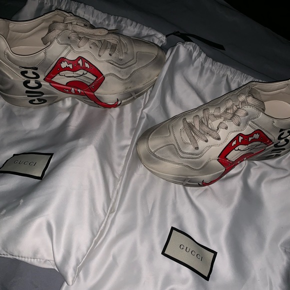 Size 7 Gucci sneakers. Only been wore 1 time.